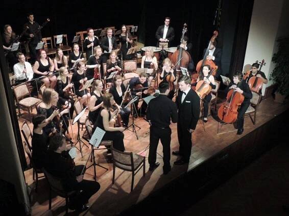 Symfonický orchestr studentů Konzervatoře Pardubice (24. 3. 2015) – Fotogalerie města Opočna