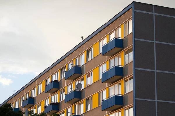 Životnost paneláků záleží jen na jejich majitelích. Vydrží i 200 let
