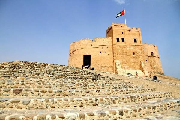 Fujairah City Tour with Lunch & Guide from Khorfakkan Port 