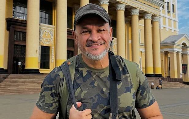 From kitchen to combat? Ukrainian star chef and TV judge announces army plans