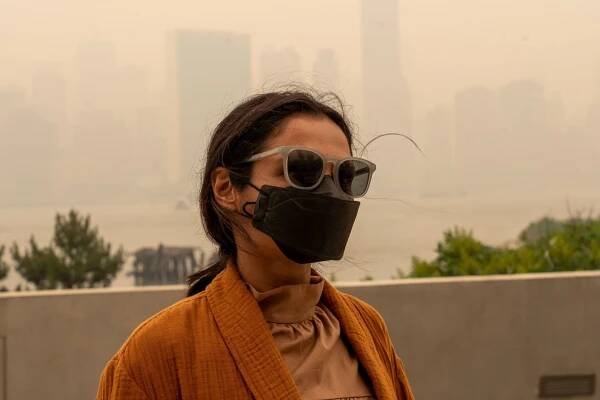 What was thought to be safe amounts of air pollution can have dastardly impacts on your brain -- especially if you are young.