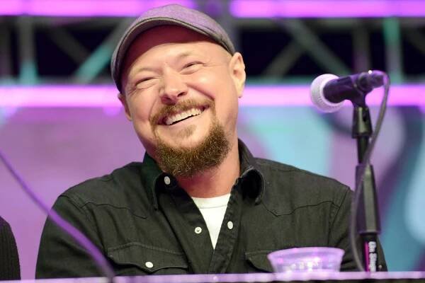 'Sabrina the Teenage Witch' 's Nate Richert Reveals He's a Janitor as He Supports Geoffrey Owens