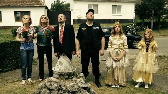 Réka Dérzsi, Marta Sládečková, Matej Landl, Gregor Hološka - Nesmrteľní - Kontrola - Z filmu