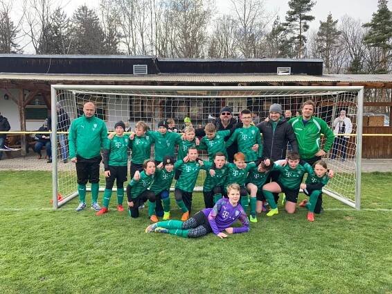 Fotbalový klub Újezd nad Lesy – Fotbalový klub Újezd nad Lesy