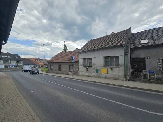 Prodej komerčních nemovitostí Nové Strašecí - celkem 2 komerčních nemovitostí od pěkných 121 000 Kč