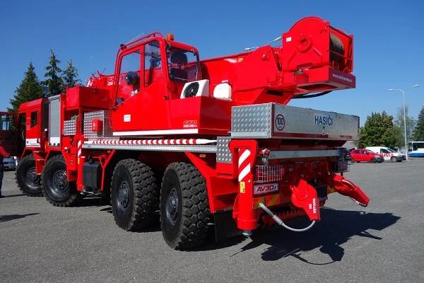 Vyprošťovací autojeřáb AV30.1 - TATRA 815-7 8x8