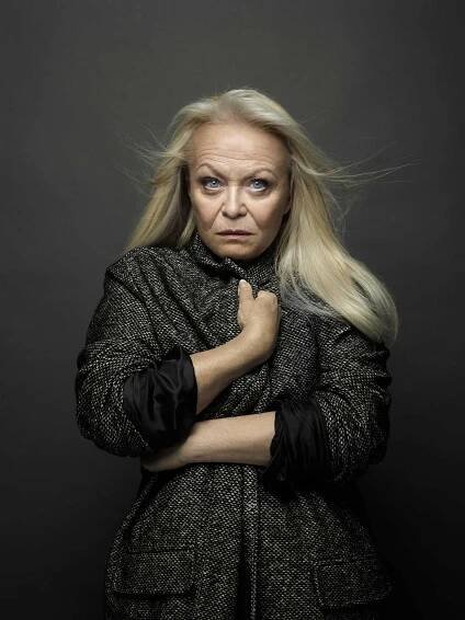 Jacki Weaver (Actress) Wiki, Biography, Age, Boyfriend, Family, Facts and More - Wikifamouspeople