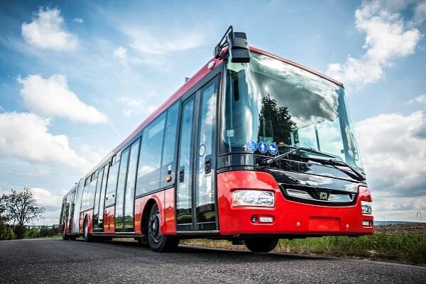 Ve středu 1. května vyjede ve Středočeském kraji dvanáct nových kapacitních autobusů – Cysnews
