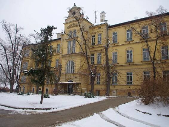 Kraj prodává znojemskou starou nemocnici. Po letech má vážného zájemce