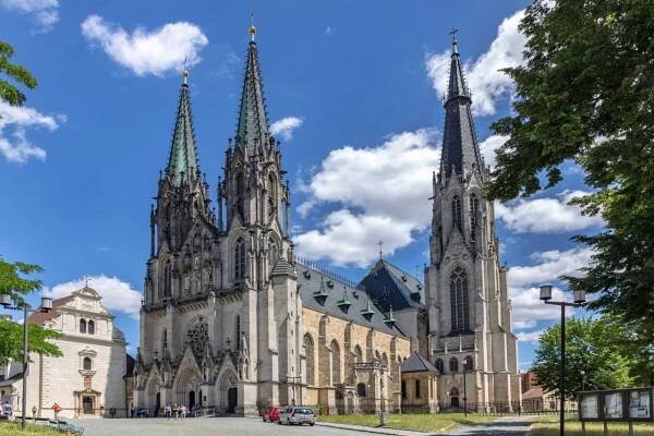 Svatý Václav zní nad Olomoucí už po staletí