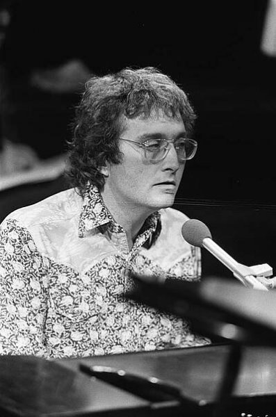 Nilsson Sings Newman - Wikipedia