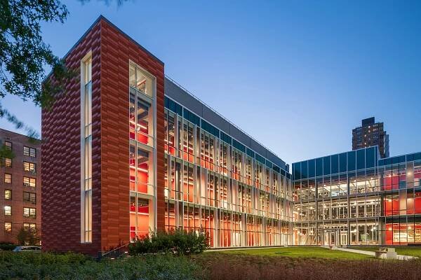 Higgins Engineering & Science Center, Manhattan College - Mitchell Giurgola