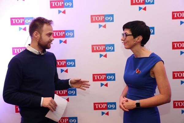 Nová šéfka TOP 09 Pekarová pro Blesk: O výročí Jakeše, manželovi i vytetování loga