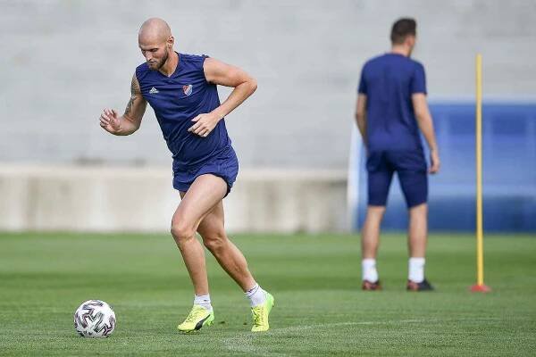 Kouč Baníku Kozel o koronaviru: Nejistotu pociťujeme, ani nevíme, kdy začne liga