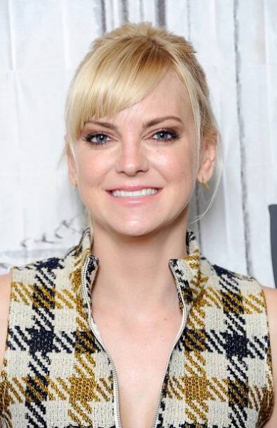 Anna Faris