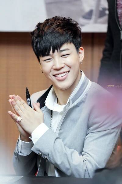 [APPRECIATION] Jimin's Hands - Random - OneHallyu