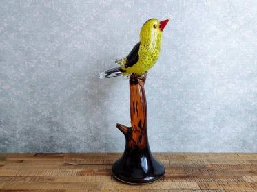 Žlutý malý ptáček na větvi soška - Žluva hajní, skleněná figurka ptáka - Zařízení pro dům a zahradu