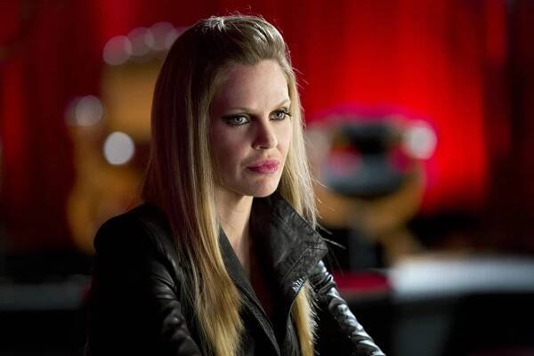 True Blood: Pravá krev - Slunce - Z filmu - Kristin Bauer van Straten