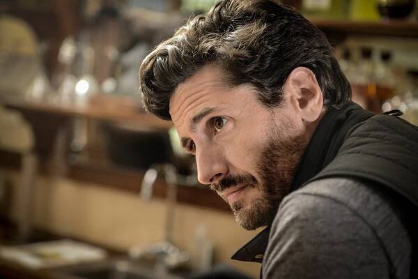Dobré mravy - It’s No Fun If It’s Easy - Z filmu - Juan Diego Botto