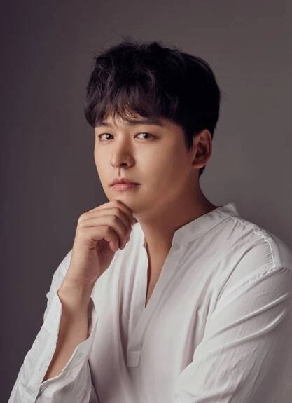 Lee Jang-Woo (1986)-p1.jpg