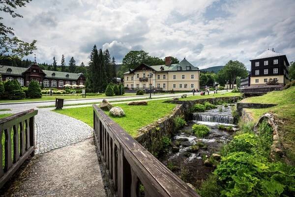 Horské lázně Karlova Studánka - PARKHOTEL Vrbno s.r.o.