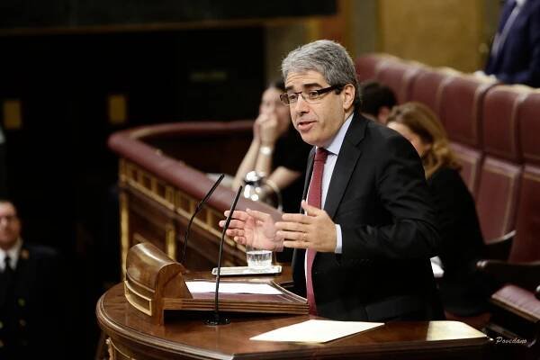 Archivo fotográfico de la Sesión de Investidura del candidato a Presidente del Gobierno, don Pedro Sánchez Pérez-Castejón
