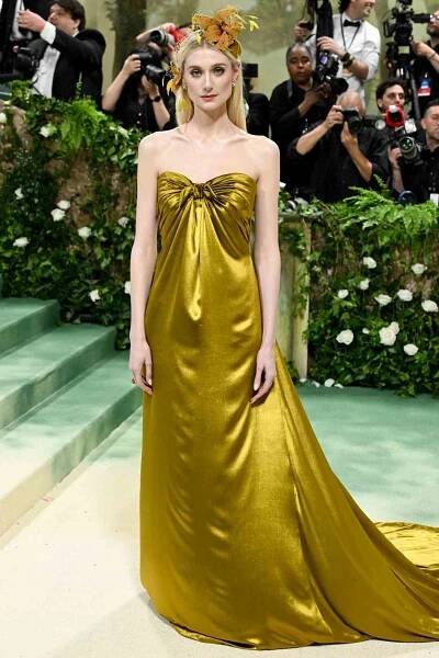 Elizabeth Debicki at the 2024 Met Gala