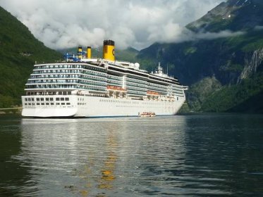 Nejkrásnější fjordy z paluby luxusní lodi - DEMO Plavba 