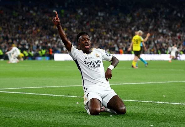 Podle FIFA je nejlepším fotbalistou roku Vinícius Júnior
