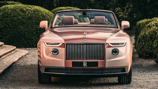 Rolls-Royce pro nejvyvolenější: Barva, která ani nemá jméno, ruční práce a cena kolem 600 milionů Kč