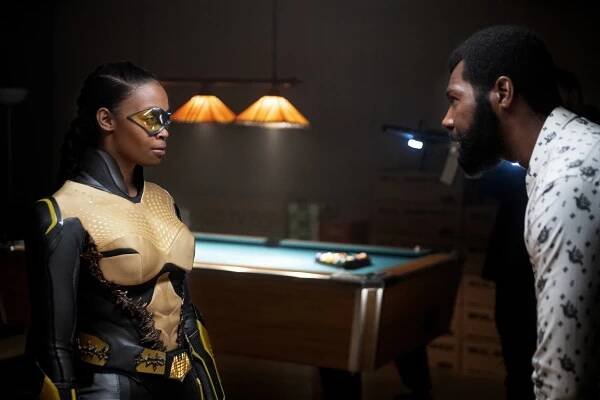 Black Lightning - Kniha války: 2. kapitola: Svoboda není zadarmo - Z filmu - Nafessa Williams, William Catlett