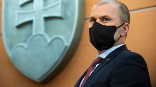 Šéf slovenské policie čelí obvinění ze zneužití pravomocí. Zastal se ho ministr vnitra