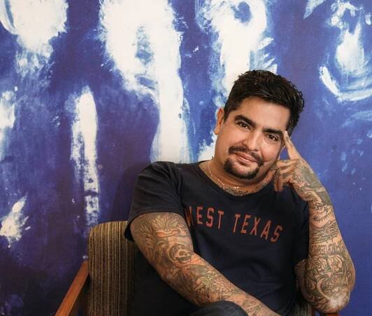 In Bed with...Chef Aarón Sánchez