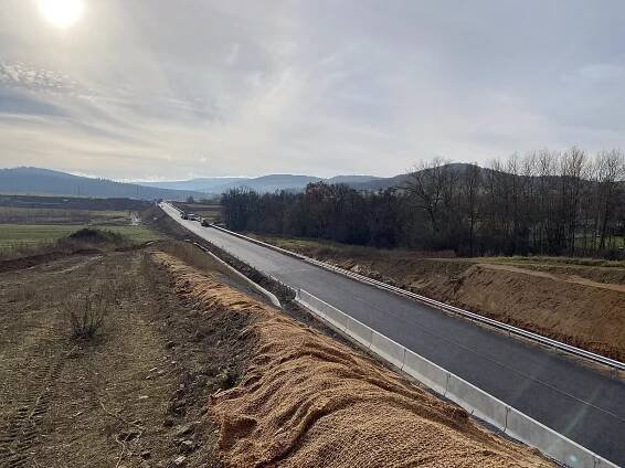 Silničáři otevřeli nový obchvat Klatov, uleví městu a zrychlí cestu na Šumavu
