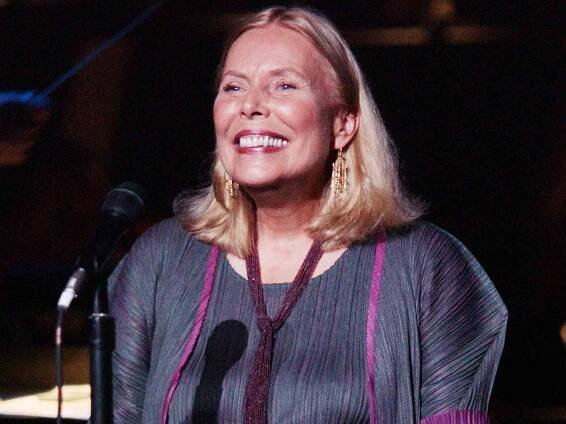 Joni Mitchell performs at the "Stormy Weather 2002" concert at the Wiltern Theatre on November 13, 2002 in Los Angeles, California. 