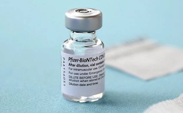 Víme, co všechno obsahuje vakcína proti koronaviru od Pfizeru. Celé složení je veřejně dostupné každému