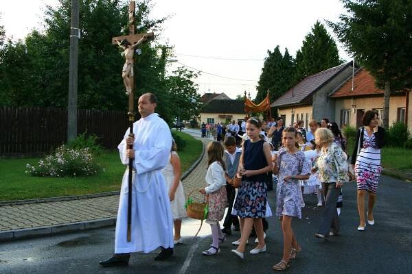 Slavnost Těla a Krve Páně 20.6.2019 – Římskokatolická farnost Jalubí 