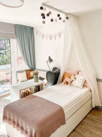 Canopy Bed for Kids' Room Decor