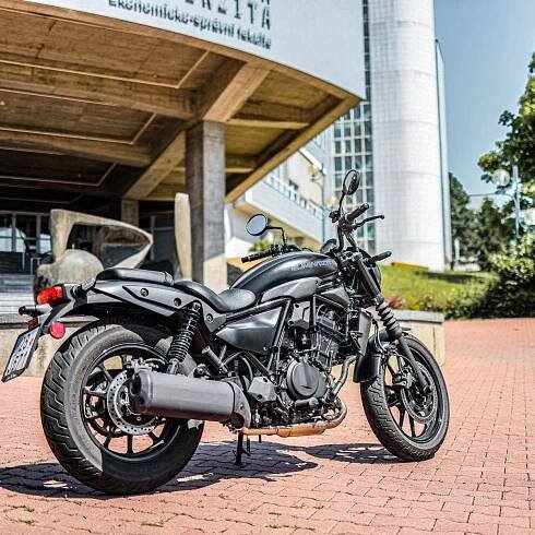 Kawasaki Eliminator 500 (4 letá záruka v ceně)