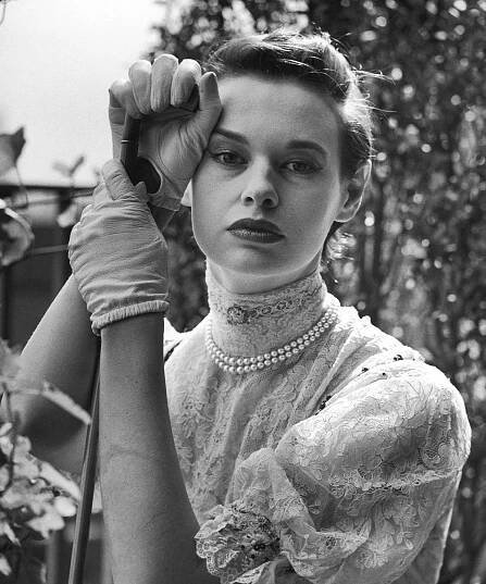 Gloria Vanderbilt...A Curated Life | DIVAS WE LOVE Series - FurInsider