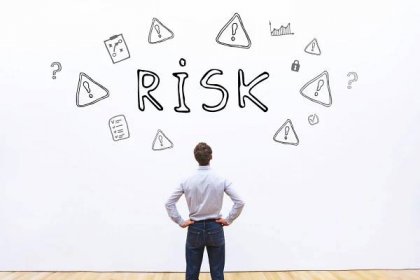 Risk-Aware vs. Risk-Averse Product Development