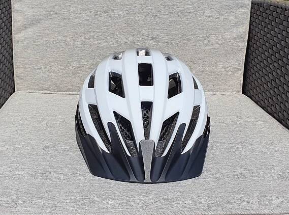 Cyklistická helma R2 EXPLORER ATH26E bílá/černá - Cykloanimal