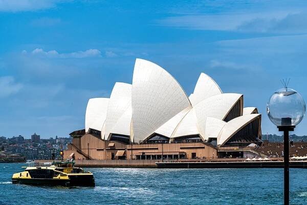 Narrow Window Photography - Sydney Opera House
