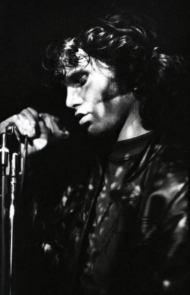 Jim_Morrison_02.jpg