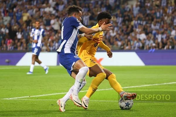 FC Porto vs FC Barcelona – UEFA Champions League 2023/24 – Matchday2 – Despfoto