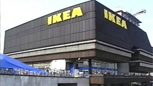 Úplně první IKEA v Československu: Obchod s nábytkem otevřeli v Praze na Budějovické před 30 lety. Jak ...