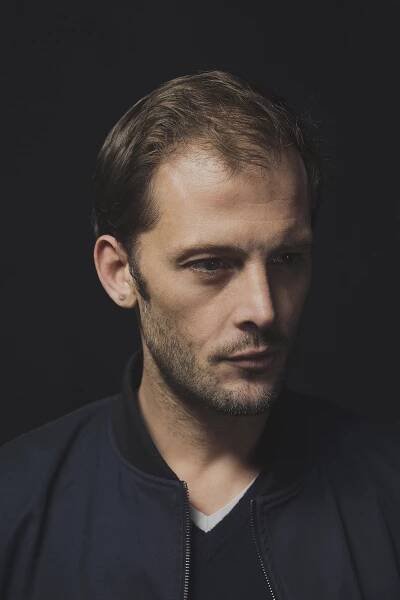 Nicolas-Duvauchelle-Aurelie-Lamachere-portrait-photographe-Paris