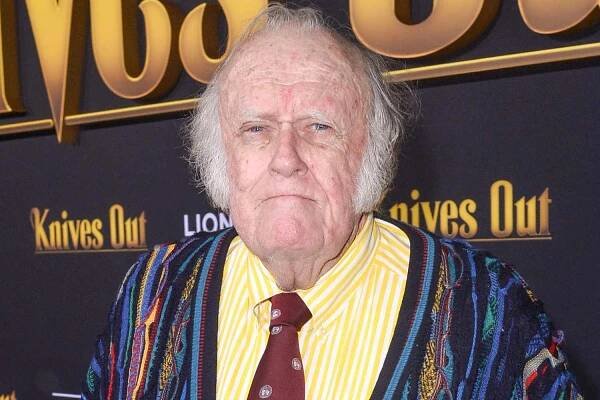 M. Emmet Walsh, Actor from 'Knives Out,' 'Blade Runner' and More, Dead at 88