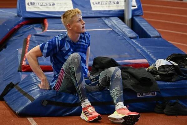 Tomas Järvinen vymění v hale víceboj za čtyřstovku. Důvodem bylo natržené tříslo