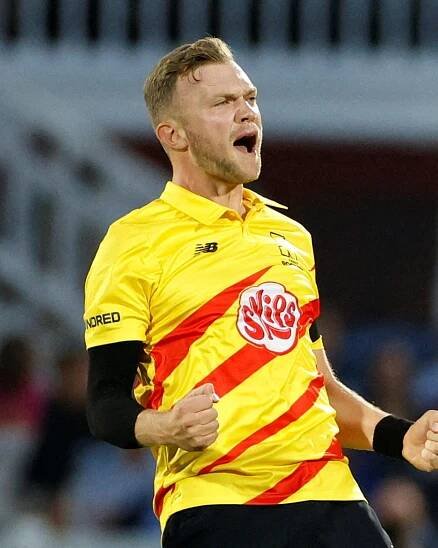 Uncapped Cook and Cox in England squad for Zimbabwe test